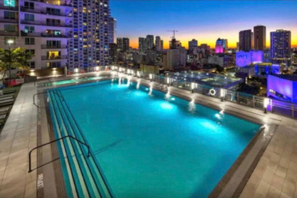 Vibrant Studio Downtown Miami公寓 外观 照片