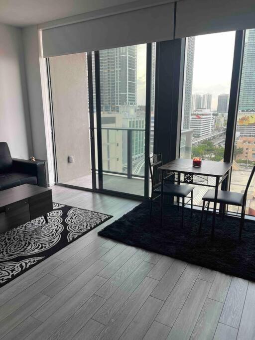 Vibrant Studio Downtown Miami公寓 外观 照片