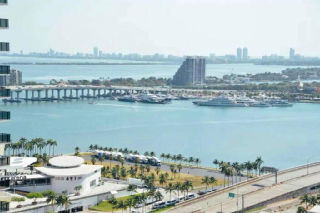 Vibrant Studio Downtown Miami公寓 外观 照片