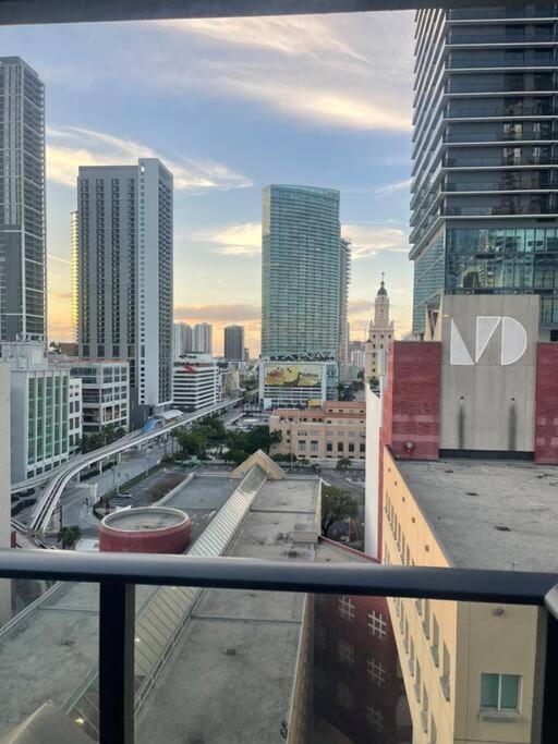 Vibrant Studio Downtown Miami公寓 外观 照片